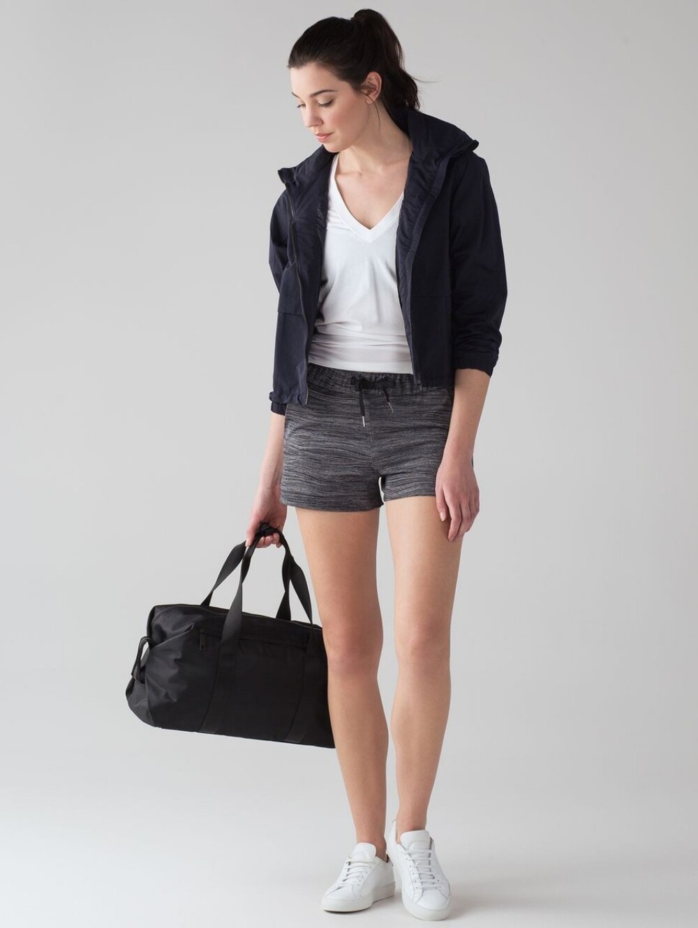 Lululemon On The Fly Short  size 6  *Bit Point Ice Grey Black